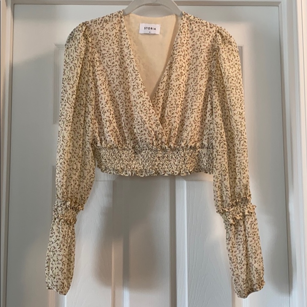 Cropped Floral Long Sleeve Top